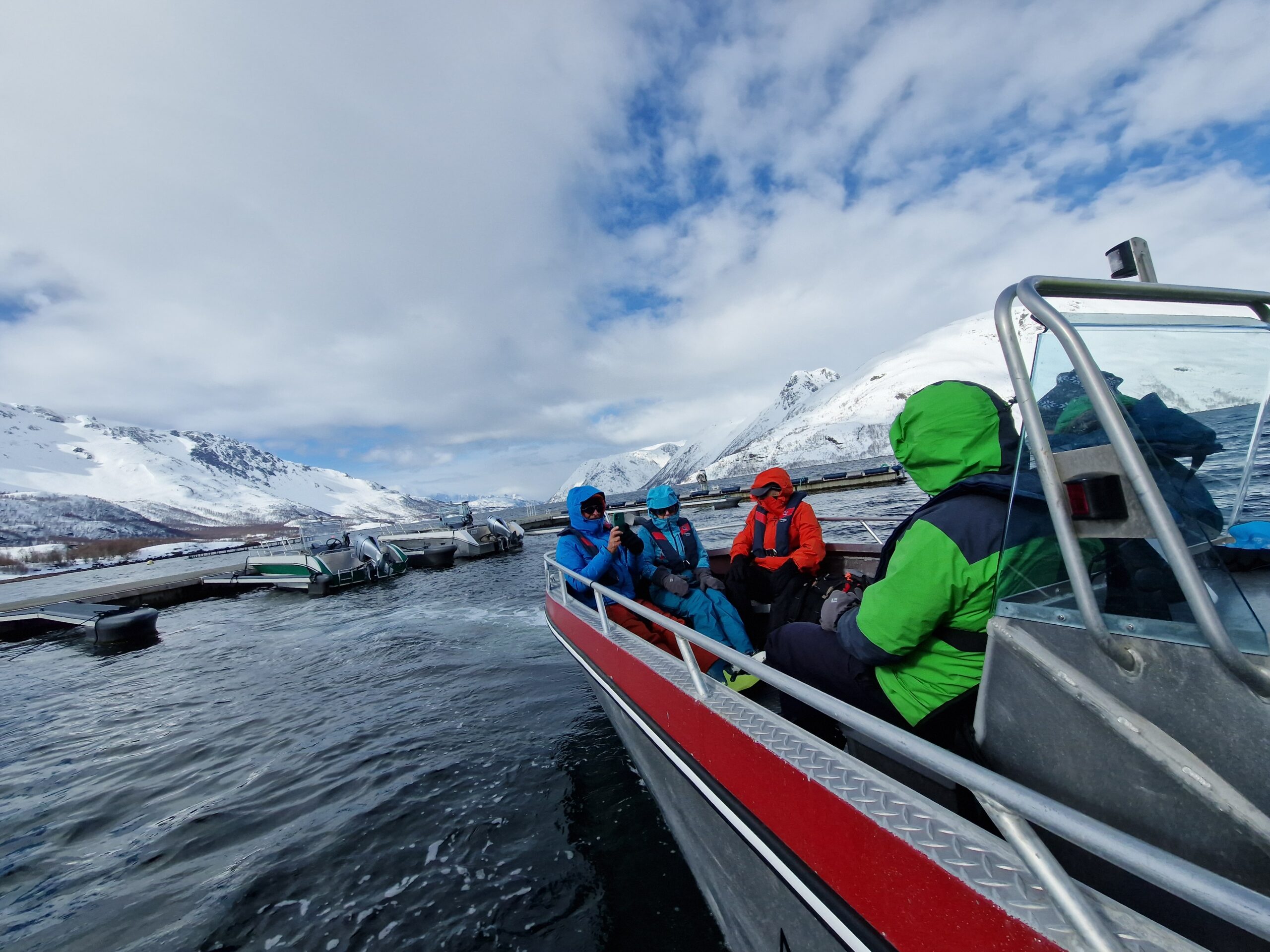 Skiing and travelling in Finnmark